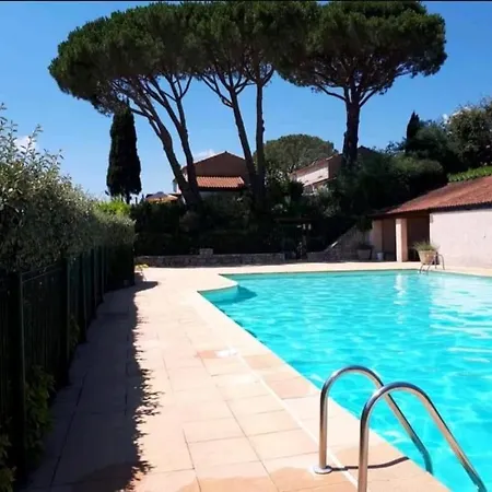 Maison 30 M2 + Piscine - Golfe De Saint Tropez * Cogolin